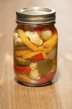 pickles con mostaza